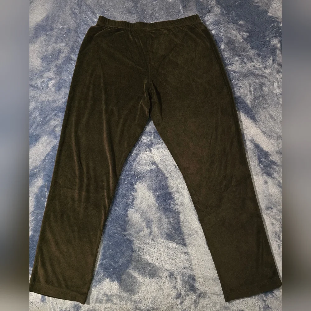 Womens Black Velour Medium Pajamas - Picture 7 of 9